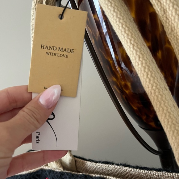 Misskoo 💕Made In Paris!! NWT!! ! Super cute and unique Crochet Tote bag! - Picture 3 of 4